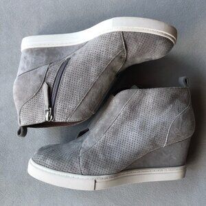 Linea Paolo ~ Felicia Grey Suede Wedge Sneaker ~ Womens Size 6.5